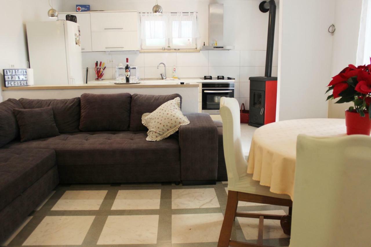 פוצ'ישצ'ה Apartment Pino מראה חיצוני תמונה